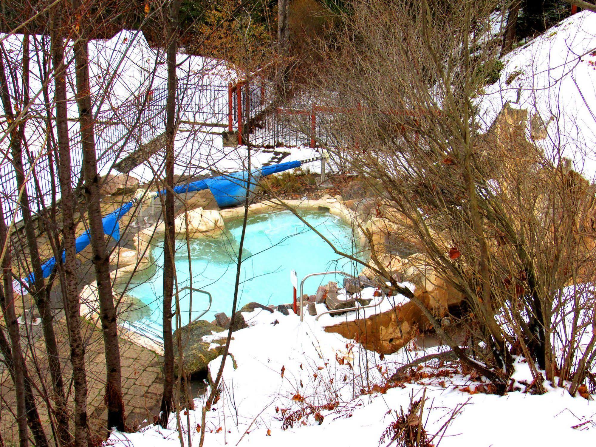 Tremblant Les Eaux - Location Adp Apartment Mont-Tremblant Exterior foto