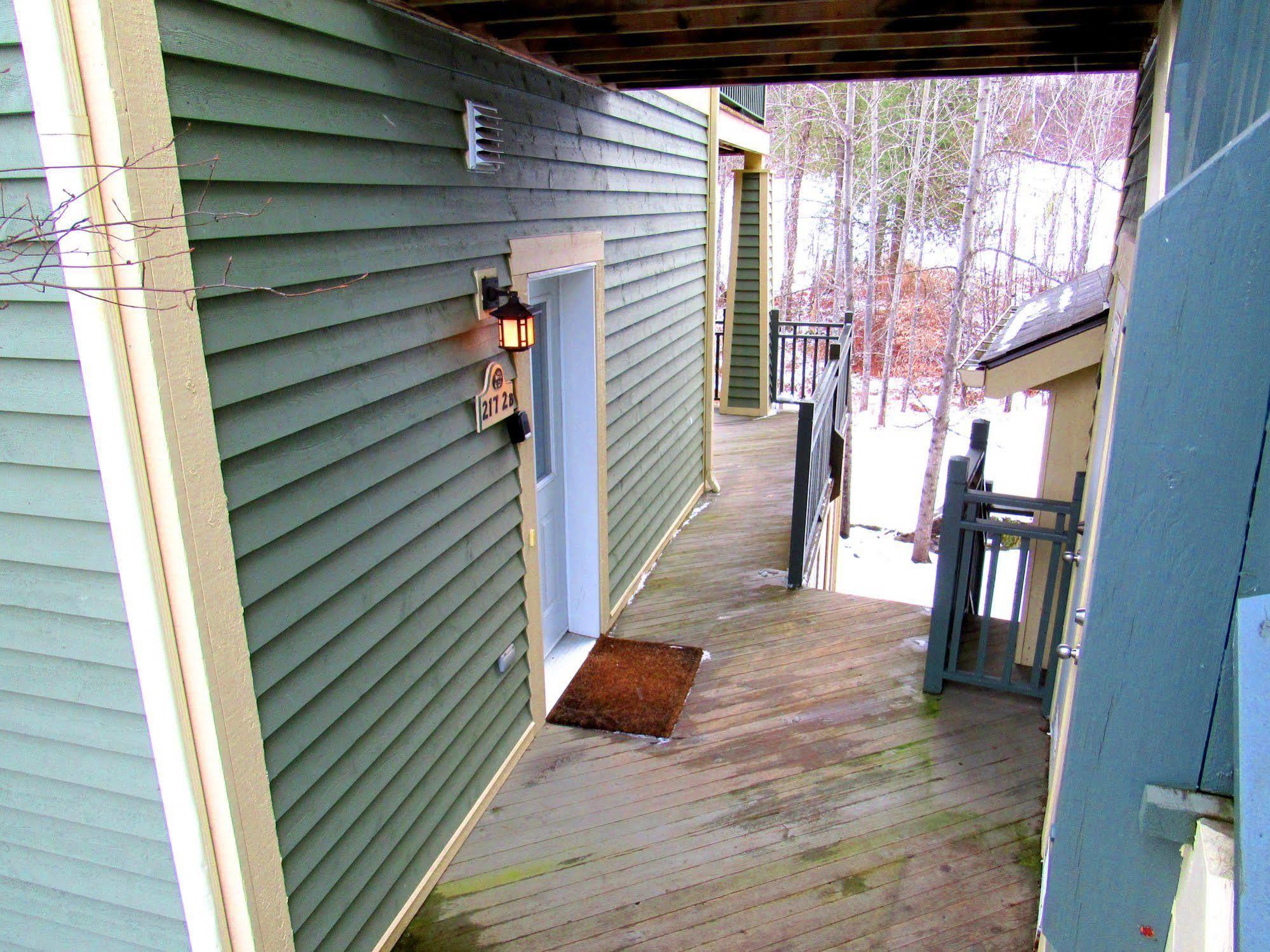 Tremblant Les Eaux - Location Adp Apartment Mont-Tremblant Exterior foto