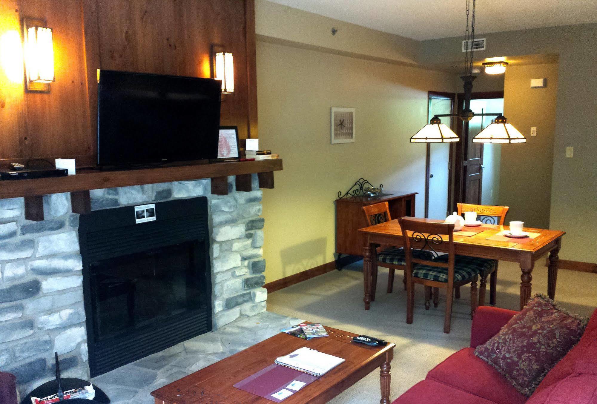 Tremblant Les Eaux - Location Adp Apartment Mont-Tremblant Exterior foto